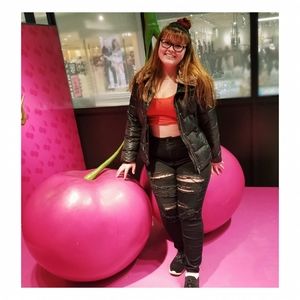 Meet your Posher, Angie